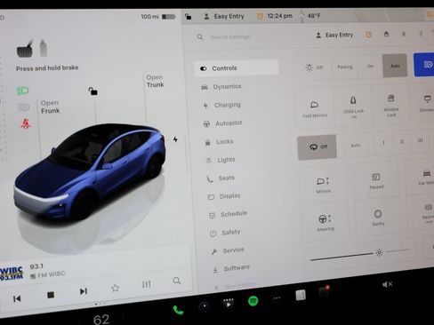 Used 2026 Tesla Model Y Long Range image 45