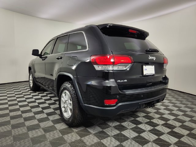 Used 2020 Jeep Grand Cherokee Laredo AWD/4WD image 3