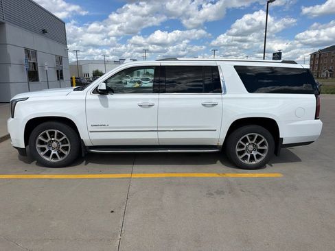 Used 2015 GMC Yukon XL Denali AWD/4WD image 5