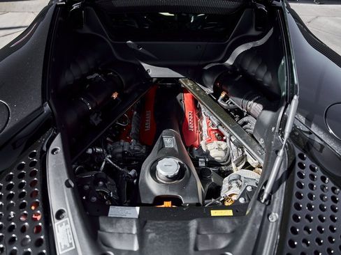 Used 2023 Ferrari SF90 Stradale image 27