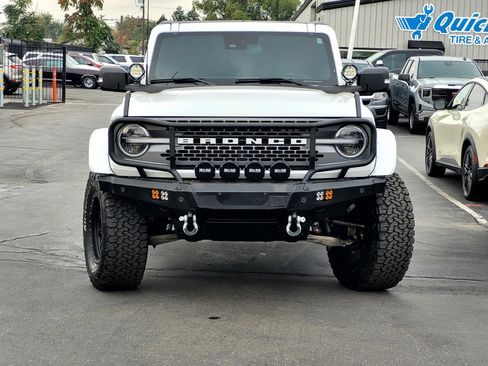 Used 2023 Ford Bronco Wildtrak image 2