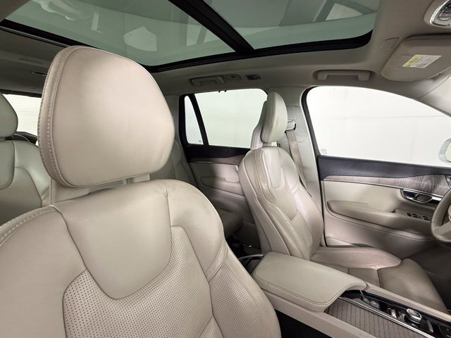 Used 2021 Volvo XC90 T8 Inscription w/ Advanced Package AWD/4WD image 28