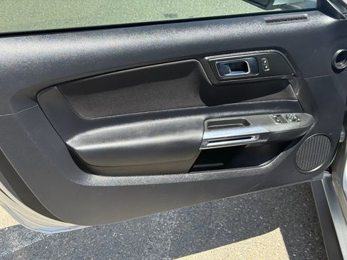 Used 2018 Ford Mustang GT RWD image 10