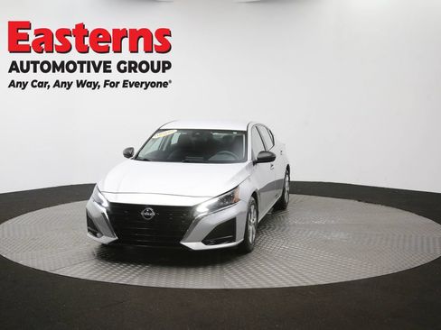 Used 2024 Nissan Altima 2.5 S FWD image 52