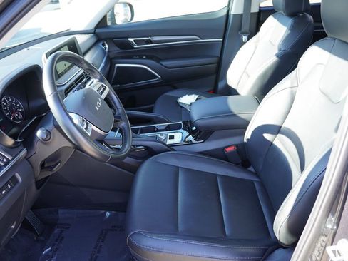 Certified 2022 Kia Telluride S image 15