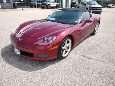Used 2006 Chevrolet Corvette Convertible w/ Preferred Equipment Group RWD image 2