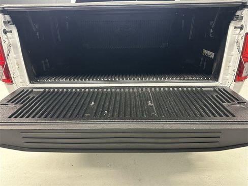 Used 2019 Ford F150 Lariat w/ Equipment Group 502A Luxury AWD/4WD image 19