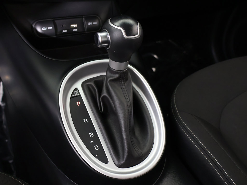 Used 2018 Kia Soul FWD image 37