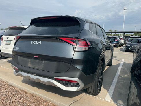 Certified 2024 Kia Sportage EX FWD image 4