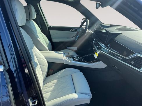 New 2026 BMW X5 xDrive50e image 15