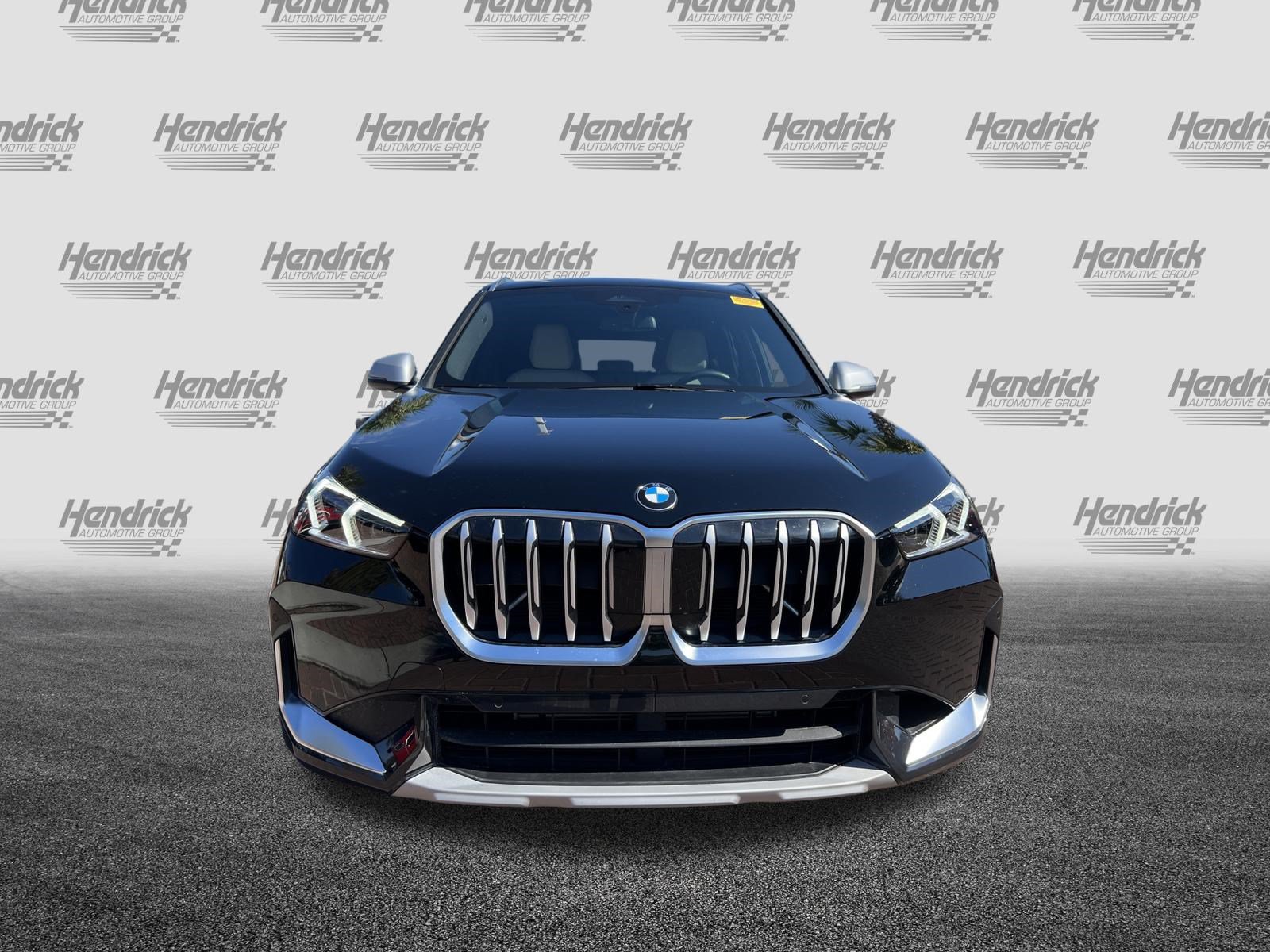 Used 2023 BMW X1 xDrive28i w/ Convenience Package AWD/4WD image 3
