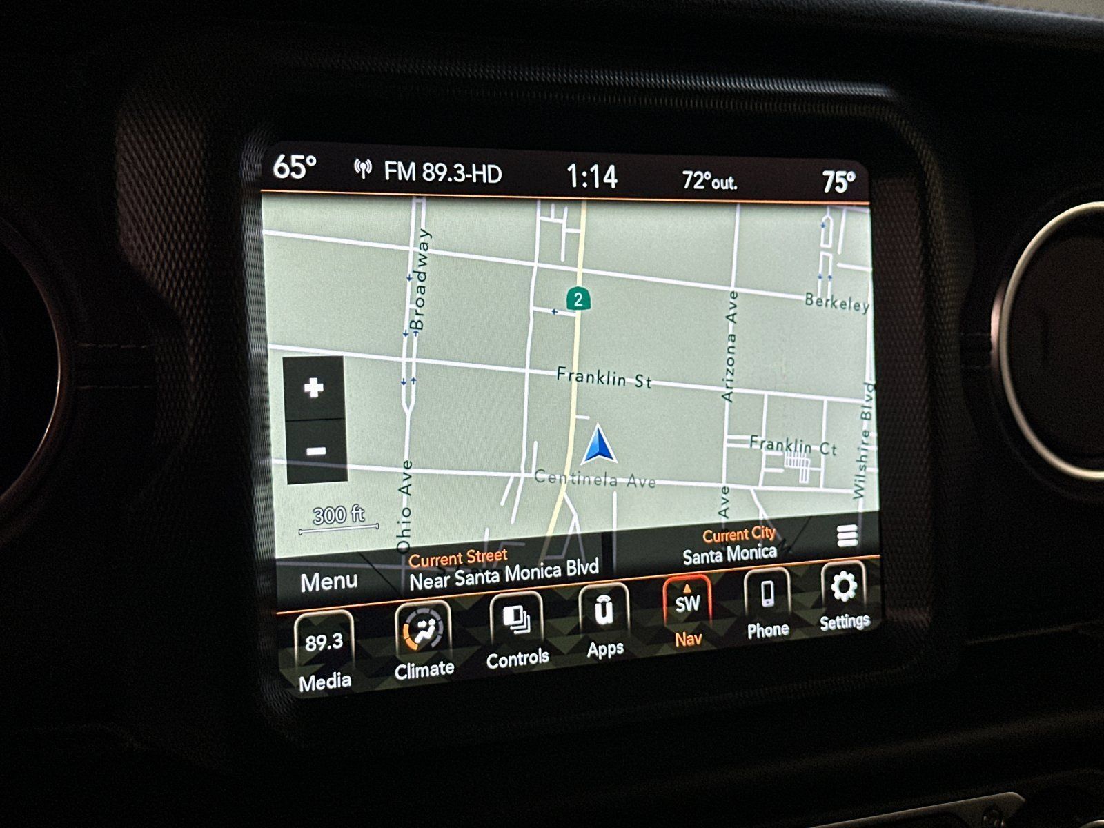 Used 2023 Jeep Wrangler Unlimited Sahara AWD/4WD image 18