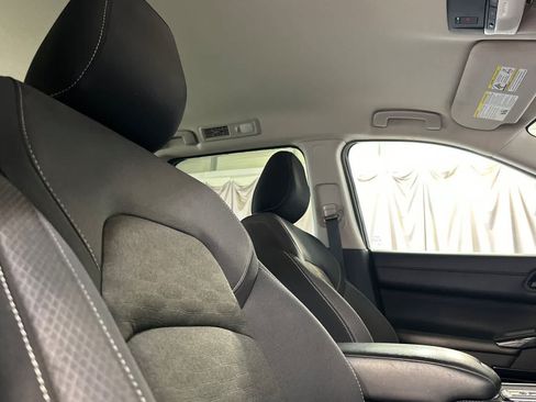 Used 2024 Nissan Pathfinder SV FWD image 20