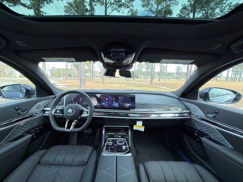 New 2026 BMW 760i xDrive w/ Executive Package AWD/4WD image 2