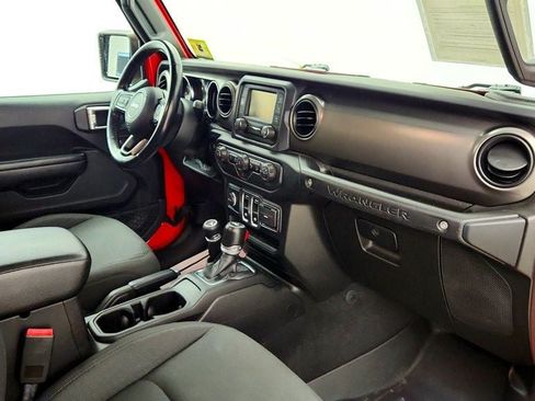 Used 2019 Jeep Wrangler Sport AWD/4WD image 23