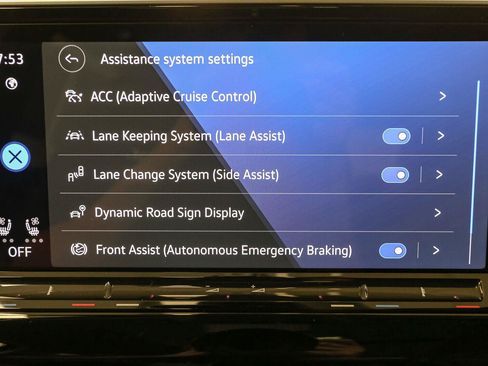 Certified 2024 Volkswagen Atlas SEL Premium R-Line AWD/4WD image 33