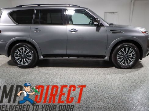 Used 2024 Nissan Armada SL w/ Midnight Edition Package image 6