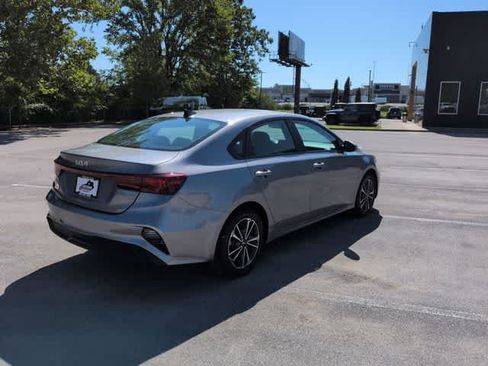 Used 2024 Kia Forte LXS FWD image 8