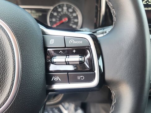 Used 2023 Kia Sorento S AWD/4WD image 21
