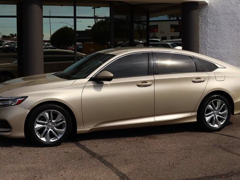 Used 2018 Honda Accord LX image 7