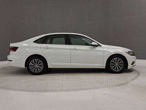 Used 2019 Volkswagen Jetta SE FWD image 6