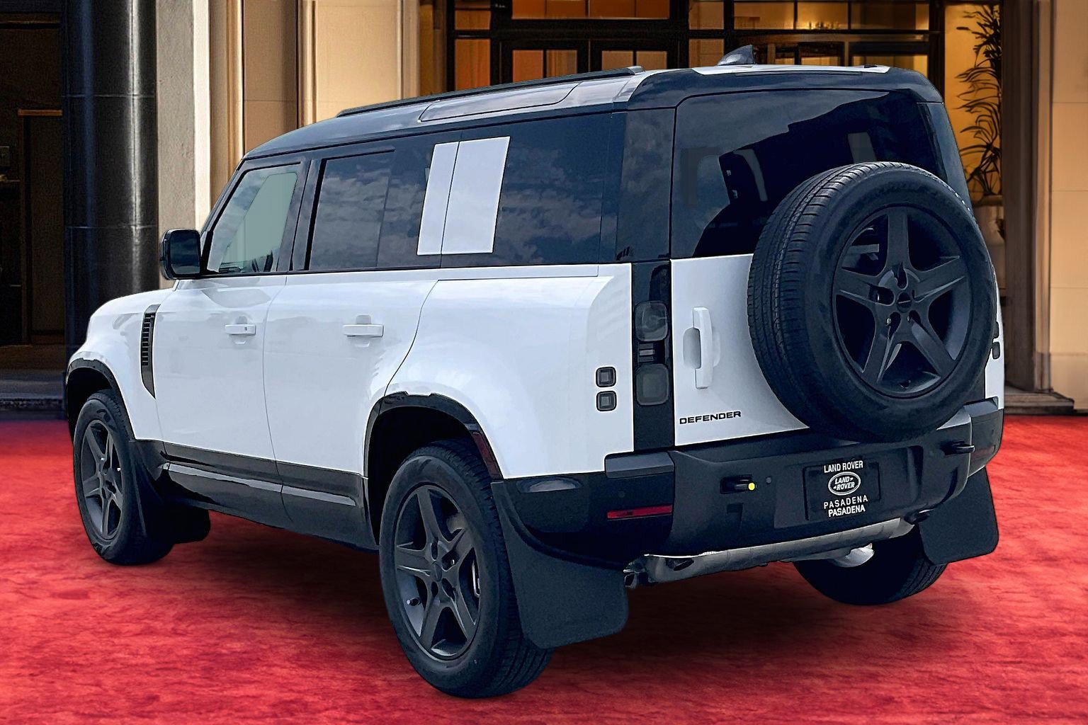 New 2026 Land Rover Defender 110 X-Dynamic SE AWD/4WD image 4