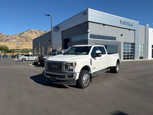 Used 2022 Ford F450 Lariat w/ Lariat Ultimate Package AWD/4WD image 1