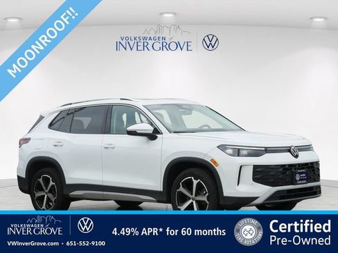 Certified 2026 Volkswagen Tiguan SE AWD/4WD image 1