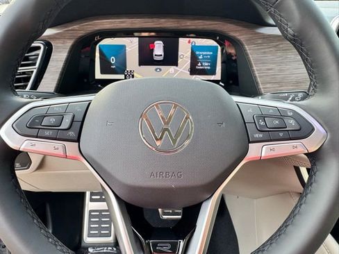 New 2026 Volkswagen Atlas SEL Premium R-Line AWD/4WD image 17
