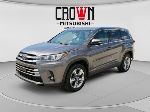 Used 2019 Toyota Highlander Limited Platinum AWD/4WD image 7