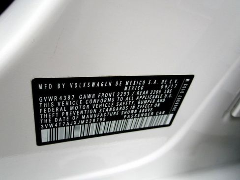 Used 2018 Volkswagen Jetta GLI image 37