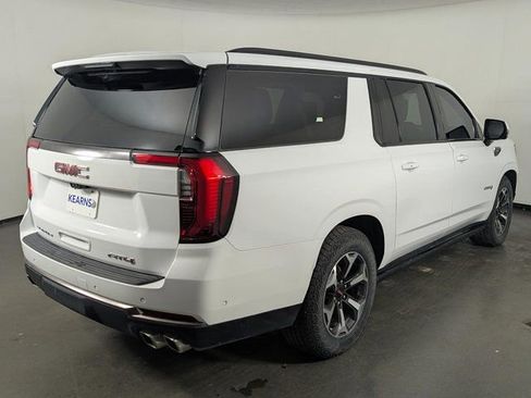 Used 2025 GMC Yukon XL AT4 Ultimate image 7