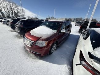 Used 2015 Chrysler Town & Country Limited Platinum w/ Trailer Tow Group video 1