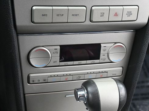 Used 2008 Lincoln MKZ Base image 10