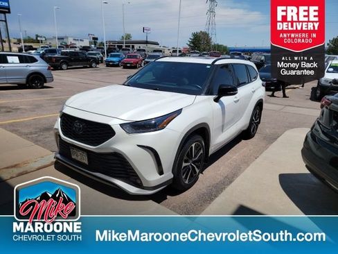 Used 2021 Toyota Highlander XSE AWD/4WD image 1