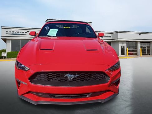 Used 2022 Ford Mustang Premium image 2