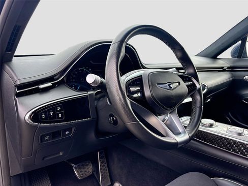 Used 2022 Genesis GV70 3.5T Sport w/ Sport Prestige Package image 10