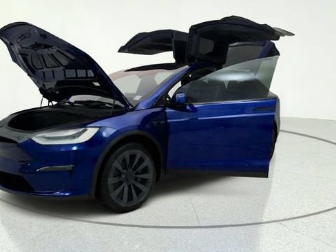 Used 2023 Tesla Model X Plaid AWD/4WD image 11