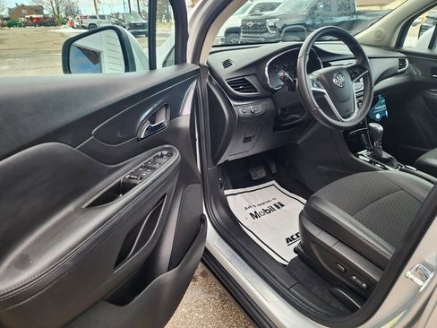 Certified 2022 Buick Encore Preferred image 24
