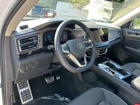 New 2026 Volkswagen Atlas SEL Premium R-Line AWD/4WD image 24