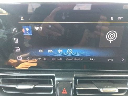 Used 2025 Chevrolet TrailBlazer LT FWD image 25