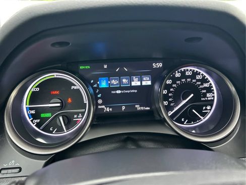 Used 2021 Toyota Camry XSE w/ Cold Weather Package FWD image 18
