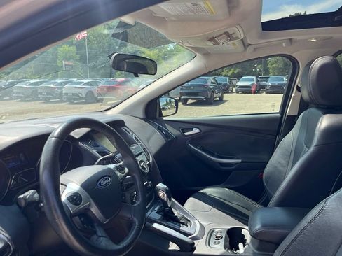 Used 2013 Ford Focus Titanium FWD image 18