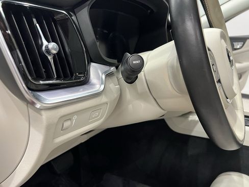 Used 2020 Volvo V60 T5 Cross Country w/ Protection Package Premier image 53