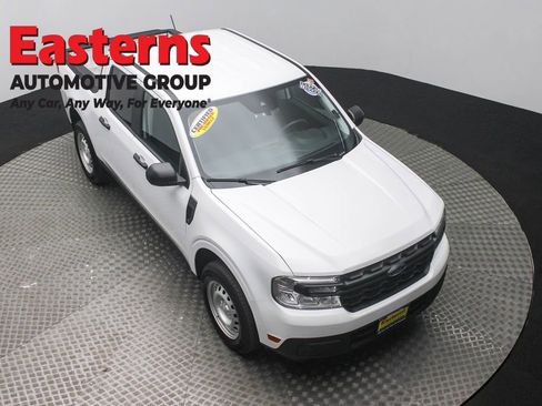 Used 2023 Ford Maverick XL image 3