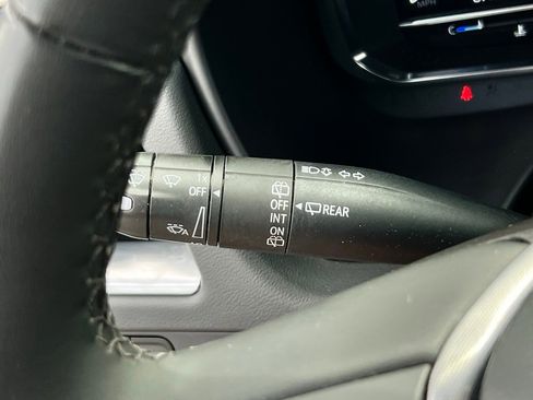 Used 2024 GMC Yukon SLT image 18