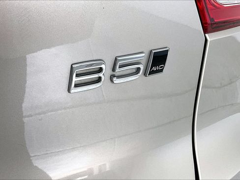 Used 2023 Volvo XC40 B5 Plus w/ Protection Package Premier AWD/4WD image 42