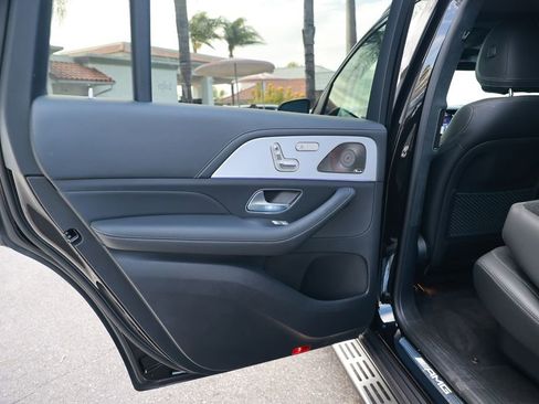 Used 2024 Mercedes-Benz GLS 63 AMG 4MATIC image 45
