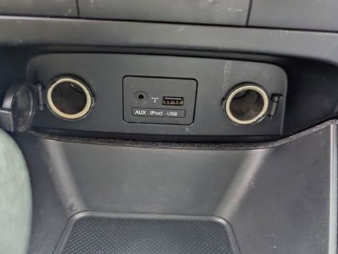 Used 2013 Kia Sorento LX image 39