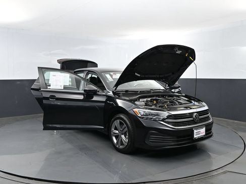 Used 2024 Volkswagen Jetta SE FWD image 27
